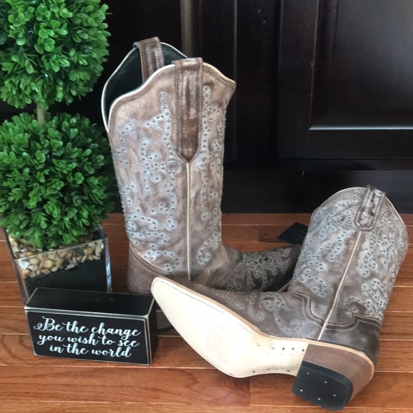 Beautiful New cowgirl leather boots with tags ! - Picture 3 of 4